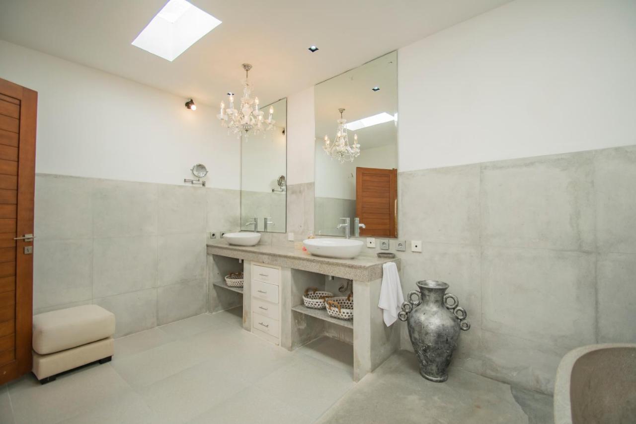 Villa Shanti, Sitara Villa Group Seminyak Dış mekan fotoğraf