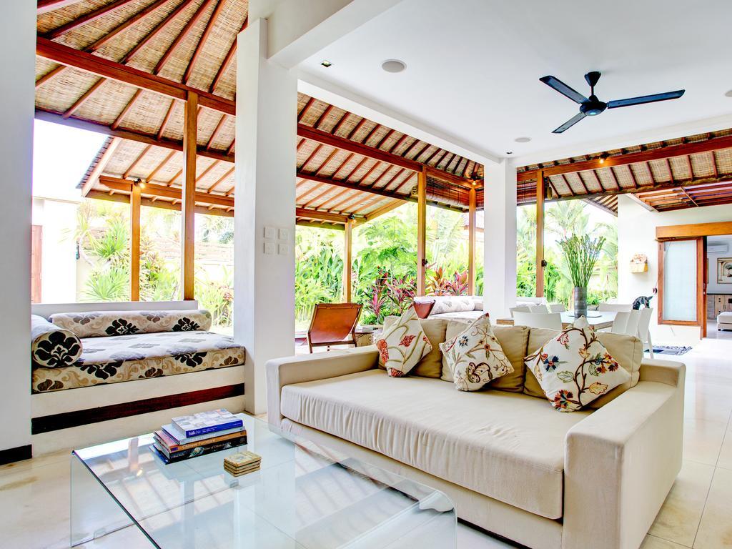 Villa Shanti, Sitara Villa Group Seminyak Dış mekan fotoğraf